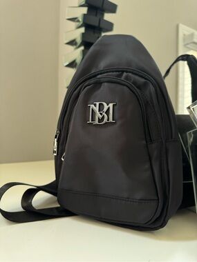 Badgley Mischka Black Sling Bag Crossbody Travel Belt Bag Unisex